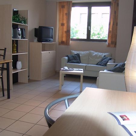 Condo Gardens Anvers Extérieur photo