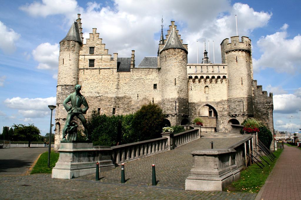 Condo Gardens Anvers Extérieur photo