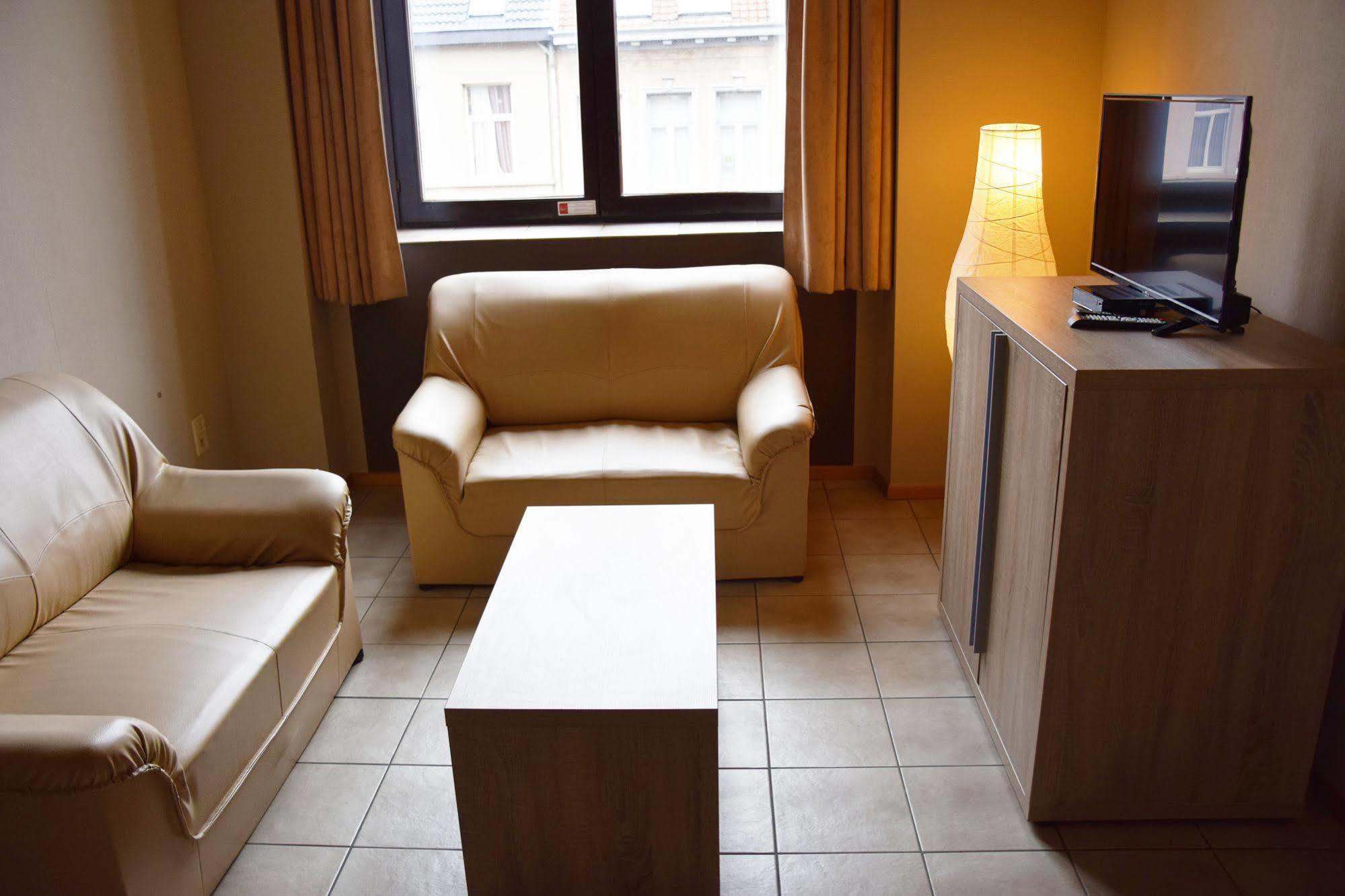 Condo Gardens Anvers Extérieur photo
